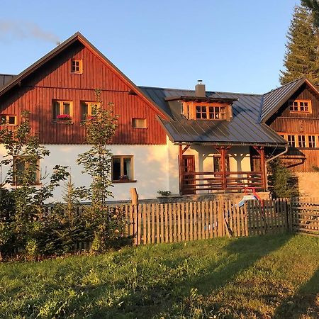 Ubytovani Na Slucim Tahu Prasily Exterior foto