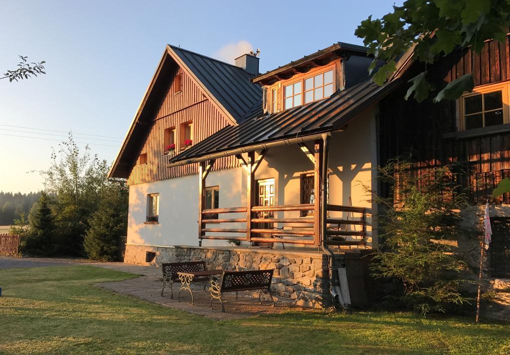 Ubytovani Na Slucim Tahu Prasily Exterior foto