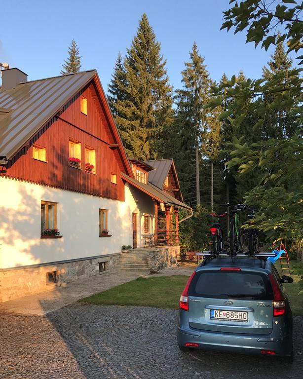 Ubytovani Na Slucim Tahu Prasily Exterior foto